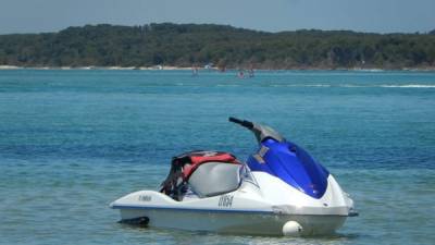 Es la primera vez que un grupo de cubanos emigra en motos acuáticas a Florida./