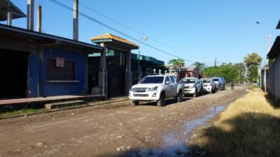 Autoridades hondureñas durante la ejecución del operativo.