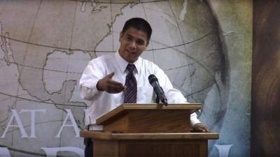 Jiménez insistió en que sus afirmaciones fueron sacadas de contexto y que la indignación fue un ataque a su libertad de expresión y culto.