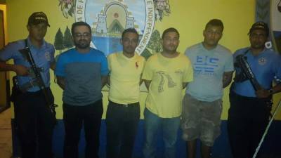 Los capturados fueron remitidos a la Fiscalía.