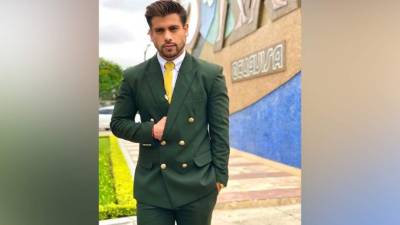 El conductor de televisión Efraín Ruales (36) fue asesinado a balazos en la avenida Juan Tanca Marengo, al norte de Guayaquil, Ecuador; cuando se dirigía a su casa, así informaron las autoridades locales.