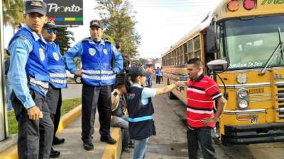 Autoridades han estado realizando pruebas de alcohol en distintos puntos del país.