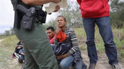 Más de 2,000 niños fueron separados de sus padres en la frontera de EEUU por la política 'tolerancia cero' del Gobierno de Trump./AFP archivo.