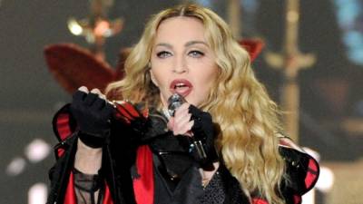 Madonna tiene seis hijos: dos biológicos y cuatro adoptados.
