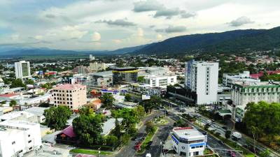 San Pedro Sula cuenta con más de tres recintos feriales, más de 130 hoteles, un desarrollo en infraestructura vial. Foto: Franklin Muñoz.