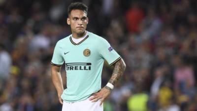 Inter Milan's Argentine forward Lautaro Martinez reacts to his team's defeat at the end of the UEFA Champions League Group F football match between Barcelona and Inter Milan at the Camp Nou stadium in Barcelona, on October 2, 2019. (Photo by Josep LAGO / AFP)