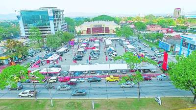 En el parqueo del Comisariato Los Andes será el evento.
