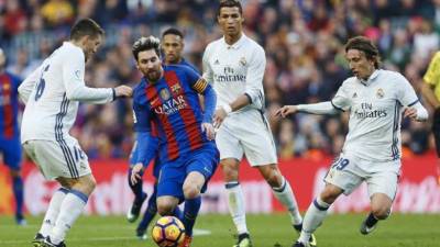 Pese a ser un duelo amistoso, la rivalidad entre culés y merengues crea grandes expectativas para el clásico de este sábado en Miami.