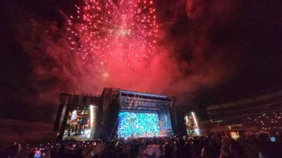 El concierto finalizó a eso de las 11:00 de la noche.