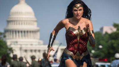 La actriz israelí Gal Gadot se mete de nuevo en la piel de la superheroína.