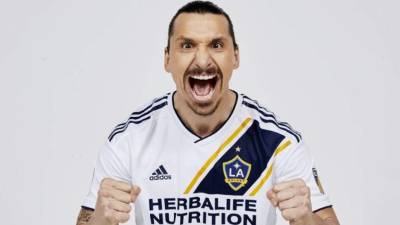 Ibrahimovic ha firmado por dos años con el equipo de Los Ángeles.