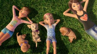 'Barbie y sus hermanas en la búsqueda de perritos'.