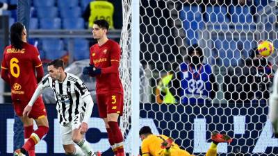 Partidazo de siete goles: La Juventus le remontó a la Roma y amarga a Mourinho