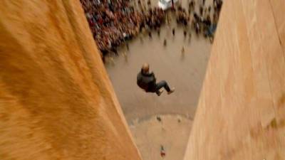 Los terroristas de ISIS ejecutaron a dos hombres tras acusarlos de 'realizar prácticas indecentes' que van en contra del islam.