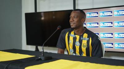 Darixn Vuelto durante la conferencia de prensa previo al debut de Real España este fin de semana ante el Victoria.