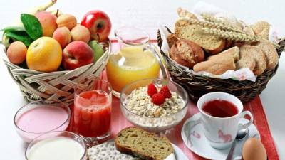 La alimentación balanceada ayuda a bajar de peso.