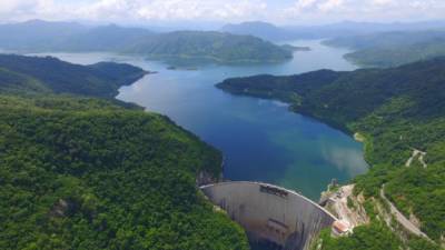 La represa hidroeléctrica Francisco Morazán, conocida popularmente como El Cajón, es un destino turístico único en el país.