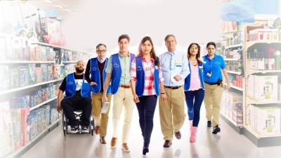 El reparto lo completan Colton Dunn, Nico Santos, Nichole Bloom, Mark McKinney y Lauren Ash.