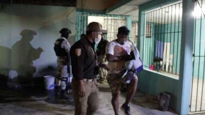 En el hallazgo participaron agentes de la Secretaría de la Defensa Nacional (Sedena), la Guardia Nacional (GN), la Secretaría de Seguridad y Protección Ciudadana (SSPC) de Tabasco y de la FGR.y gracias a varias denuncias anónimas.