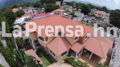 Casa donde vivía de forma fraudelenta César Salgado, exdirector de la Oabi en San Pedro Sula.