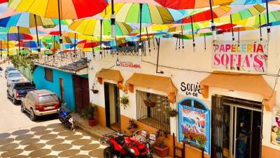 Dulce Nombre se encuentra a 18 kilómetros de la cabecera departamental de Copán.