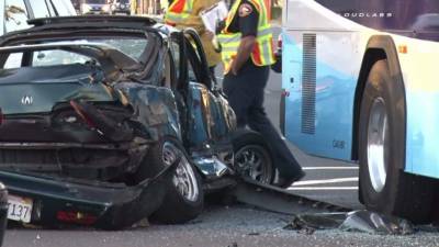 Uno de los conductores escapó del lugar del accidente, el otro fue capturado por las autoridades. Foto referencial.
