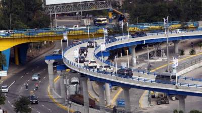 Países con mayor territorio y población como Guatemala y Honduras tienen una red vial mucho menor que países de menor tamaño.