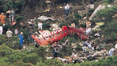 A 30 años de la explosión del vuelo 203 de Avianca en Colombia las autoridades continúan investigando la presunta participación de agentes del Estado y de financiadores en el atentado ordenado por el legendario narcotraficante Pablo Escobar para deshacerse de uno de sus enemigos políticos.