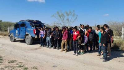 Al menos 20 migrantes hondureños fueron rescatados por la policía mexicana en Tamaulipas./Twitter.