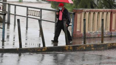 La AMDC advirtió que las lluvias continuarán hoy y durante los próximos días.