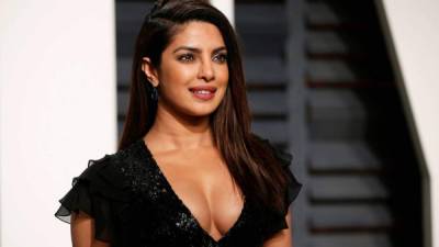 Priyanka Chopra Jonas es una actriz y ex reina de belleza india. Antes de ser actriz ganó el concurso Miss Mundo, en el año 2000.