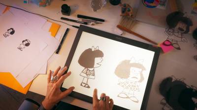 La producción ha sido dirigida por Lorena Muñoz, quien fue elegida por Disney para realizar “Releyendo: Mafalda”.