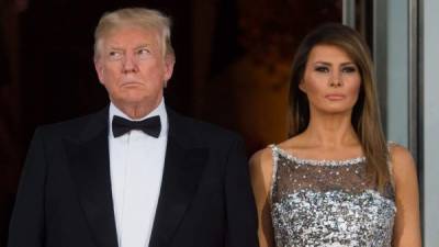 Trump y Melania participaron en un evento de recaudación de fondos en su mansión de Mar-a-Lago./