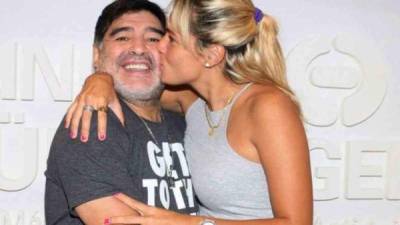 La muerte de Diego Maradona sigue generando todo tipo de información y en esta ocasión ha causado revuelo Roció Oliva, la última exchica que conquistó el corazón del astro argentino.