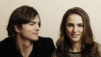 Ashton Kutcher aplaude a Natalie Portman.