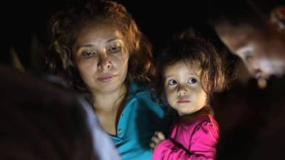 El Gobierno de Trump ha reunido a unos 900 padres indocumentados con sus hijos tras ser separados en la frontera de EEUU.