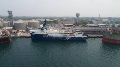 Buques atracan en Puerto Cortés.