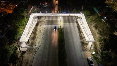 La obra ya fue finalizada e iluminada a fin de que las personas puedan utilizarla sin problema.