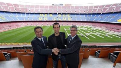Sergio Busquets firmó este viernes su renovación con el Barcelona.