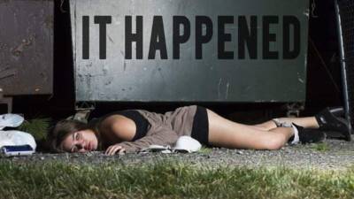 Esta serie de fotos de la artista bielorrusa Yana Mazurkevich está inspirada en el caso de Brock Turner, un estudiante de Stanford condenado por violación.