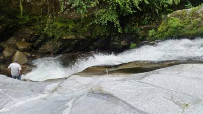 El río Cuyamel nace en el Parque Nombre de Dios, al este de La Ceiba.