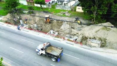 Los trabajos en el puente peatonal de la Fesitranh y los retornos en Bermejo y Río de Piedras están avanzados y de acuerdo con la programación.