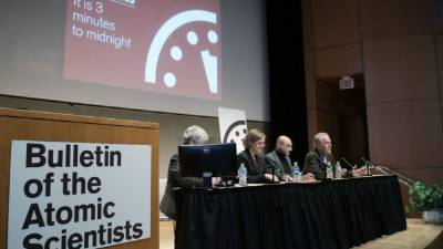 Las declaraciones del presidente estadounidense obligaron a los científicos a adelantar el minutero del Reloj del Apocalipsis.