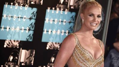 Britney Spears ha advertido que 'no volverá a actuar si su padre sigue a cargo de su carrera'.