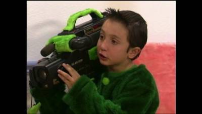 La familia Peluche es una serie humorística, producida por Eugenio Derbez y transmitida por Televisa en México. Esto es lo que debes saber del recordado personaje de la mayor serie cómica de América Latina después del Chavo del 8. 'Ludoviquito' es uno de los personajes más entrañables de la serie mexicana.