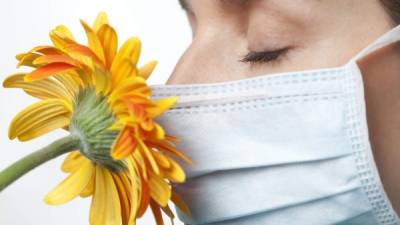 Muchas de las personas que han sufrido de coronavirus pierden el olfato y el gusto.