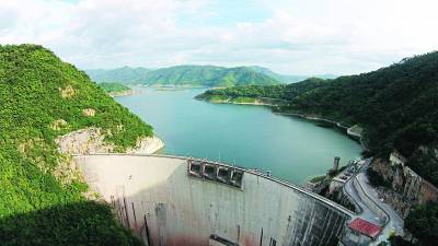 El nivel de la represa El Cajón es de 266.45 metros sobre el nivel del mar.Yoseph Roberto Amaya