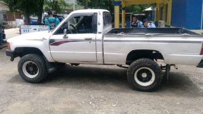 El vehículo fue recuperado por las autoridades en el sector de La Barca.