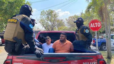 Dos supuestos sicarios de la Mara Salvatrucha (MS-13) fueron capturados este domingo en el sector de Chamelecón de San Pedro Sula.