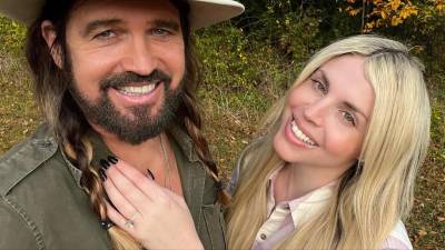 Billy Ray Cyrus y su aún esposa, Firerose.